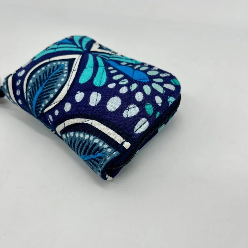Vera Bradley Blue Zip ID Case_9
